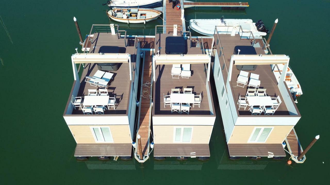 Portoverde Luxury Houseboat 米萨诺阿德里亚蒂科 外观 照片