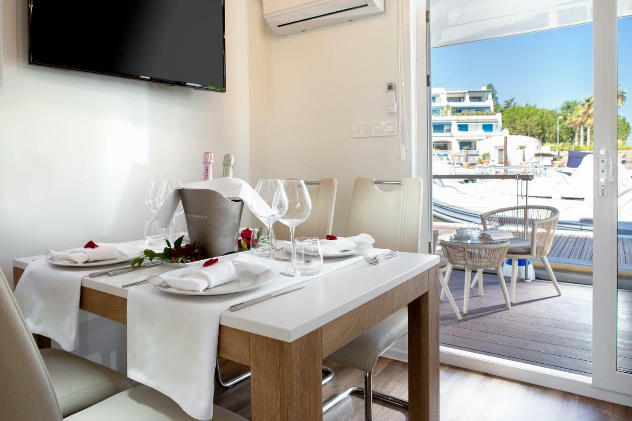 Portoverde Luxury Houseboat 米萨诺阿德里亚蒂科 外观 照片
