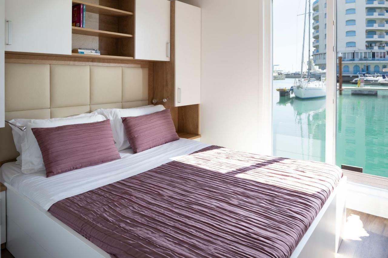 Portoverde Luxury Houseboat 米萨诺阿德里亚蒂科 外观 照片