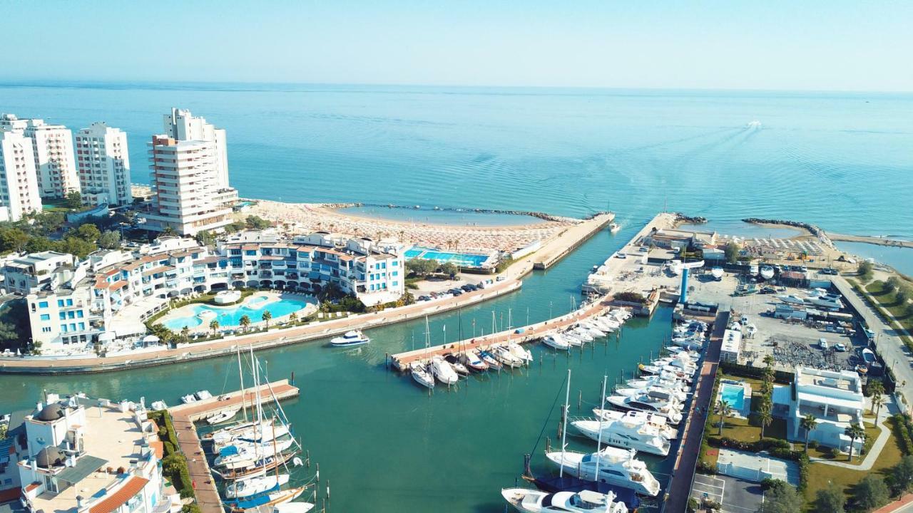 Portoverde Luxury Houseboat 米萨诺阿德里亚蒂科 外观 照片